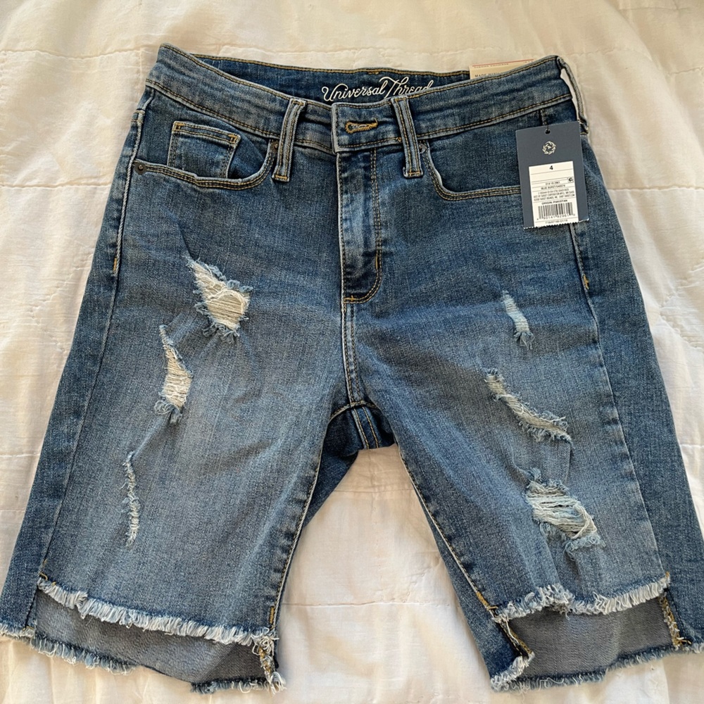 NWT: high rise distressed Bermuda shorts